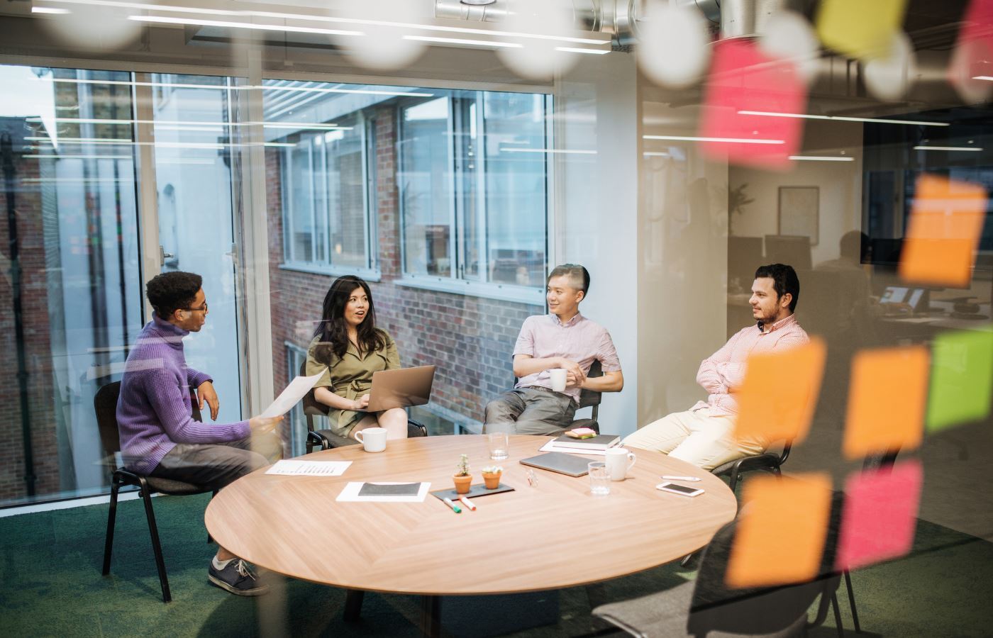 Neden Teknoloji StartUp'lar Paylaşımlı Çalışma Alanını (Co-working) seçmeli 